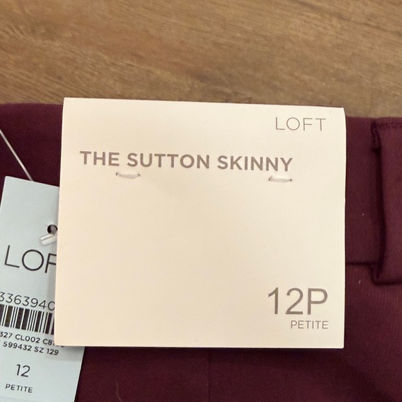 LOFT Women’s Cranberry Trousers - Picture 2 of 4